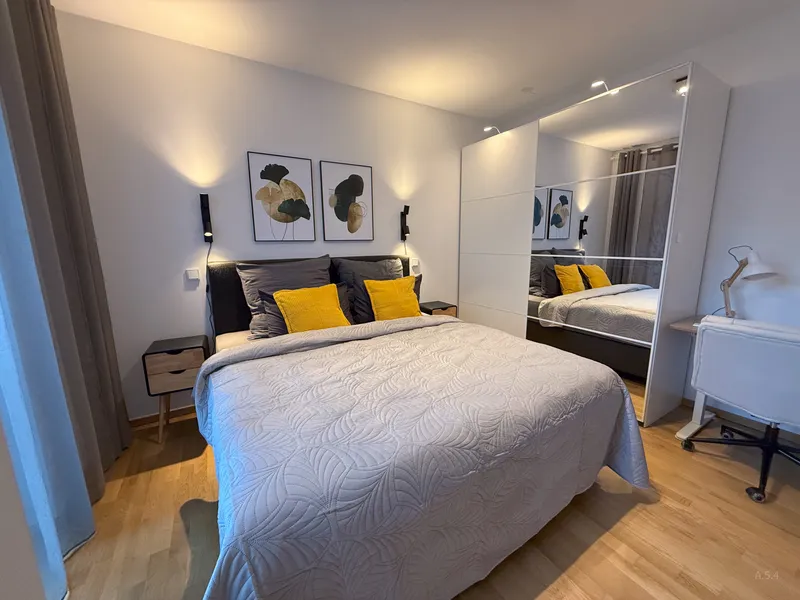 Move right in: fully furnished apartment (2 rooms) in Berlin Mitte - smart home with WiFi
